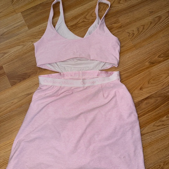 PINK OUTDOOR VOICES EXERCISE DRESS !! - Picture 1 of 2